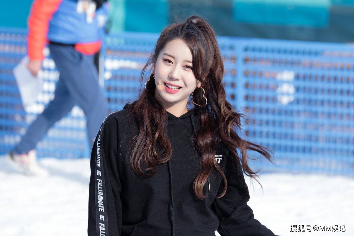 韩国女团主唱出柜大方放闪甜喊我的粉丝惊呼好勇敢