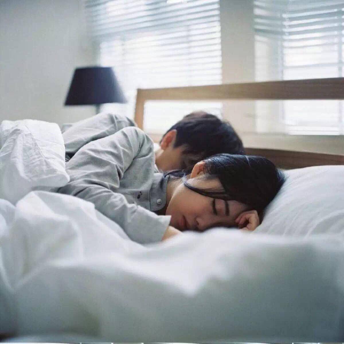 原创越南23岁女孩和男友发生关系后大出血男友导致她必须住院治疗