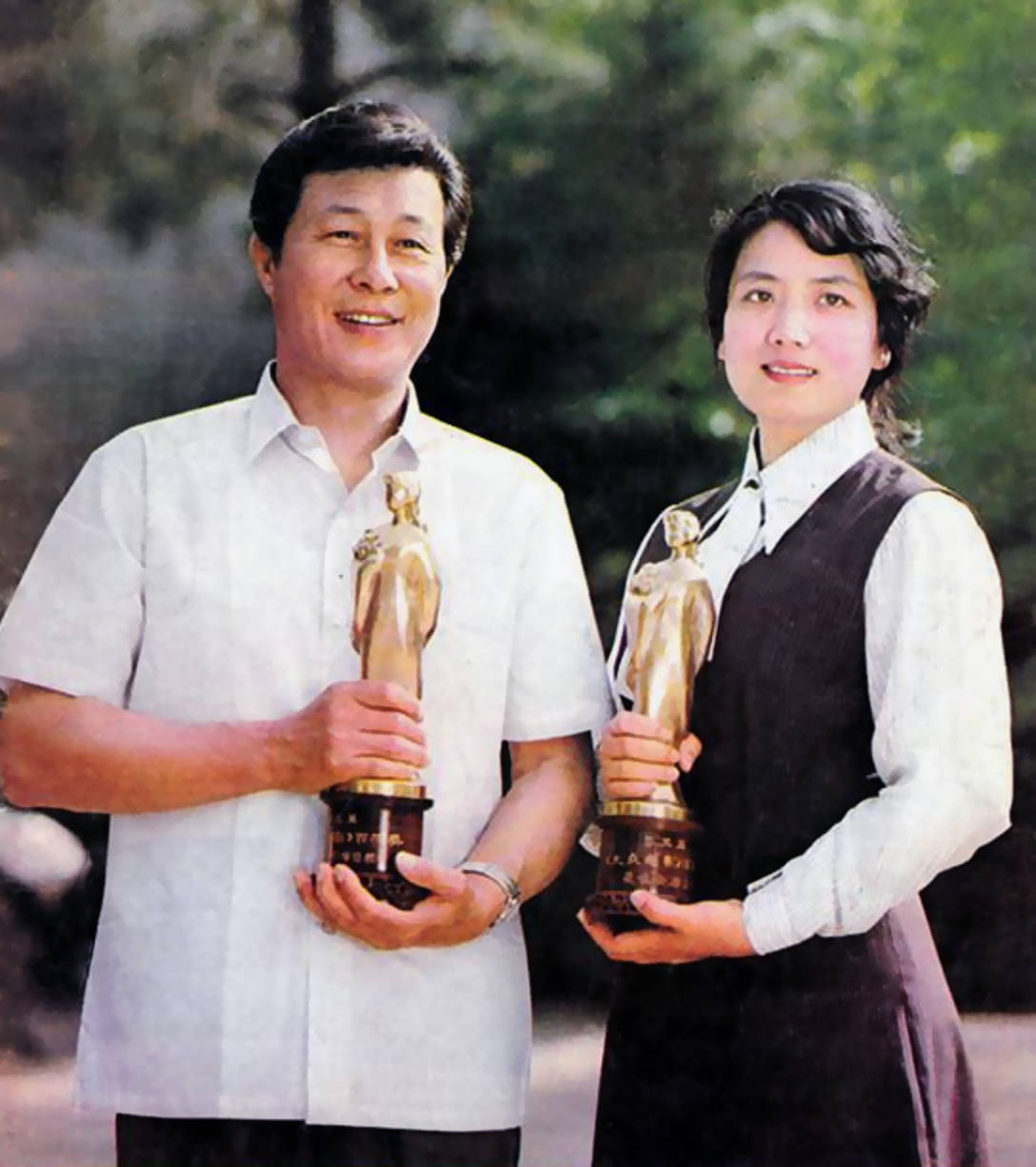 八十年代影星合影潘虹和李连杰陈冲巩俐刘晓庆张铁林唐国强_手机搜狐