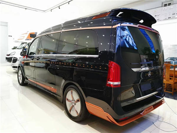 奔馳v260l大白鯊豪華商務車奔馳傲旋mpv7座商務車