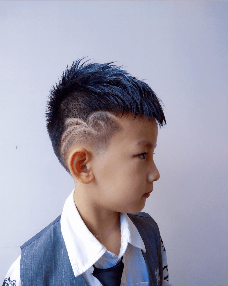 男童短发发型闪电造型图片
