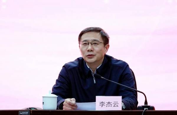 玉柴集团公司召开干部大会宣布李汉阳任集团公司董事长