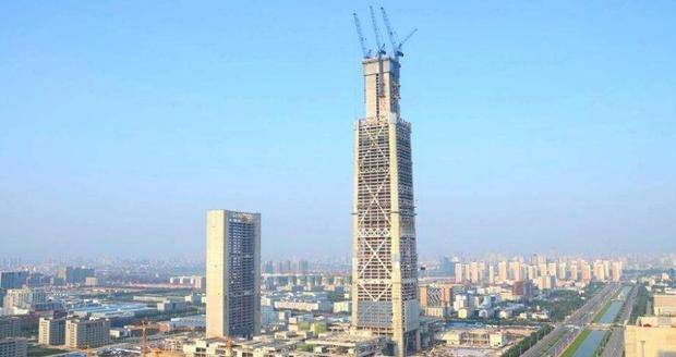 天津在建的117大厦，总高度达596米，与现代美学相融合！
