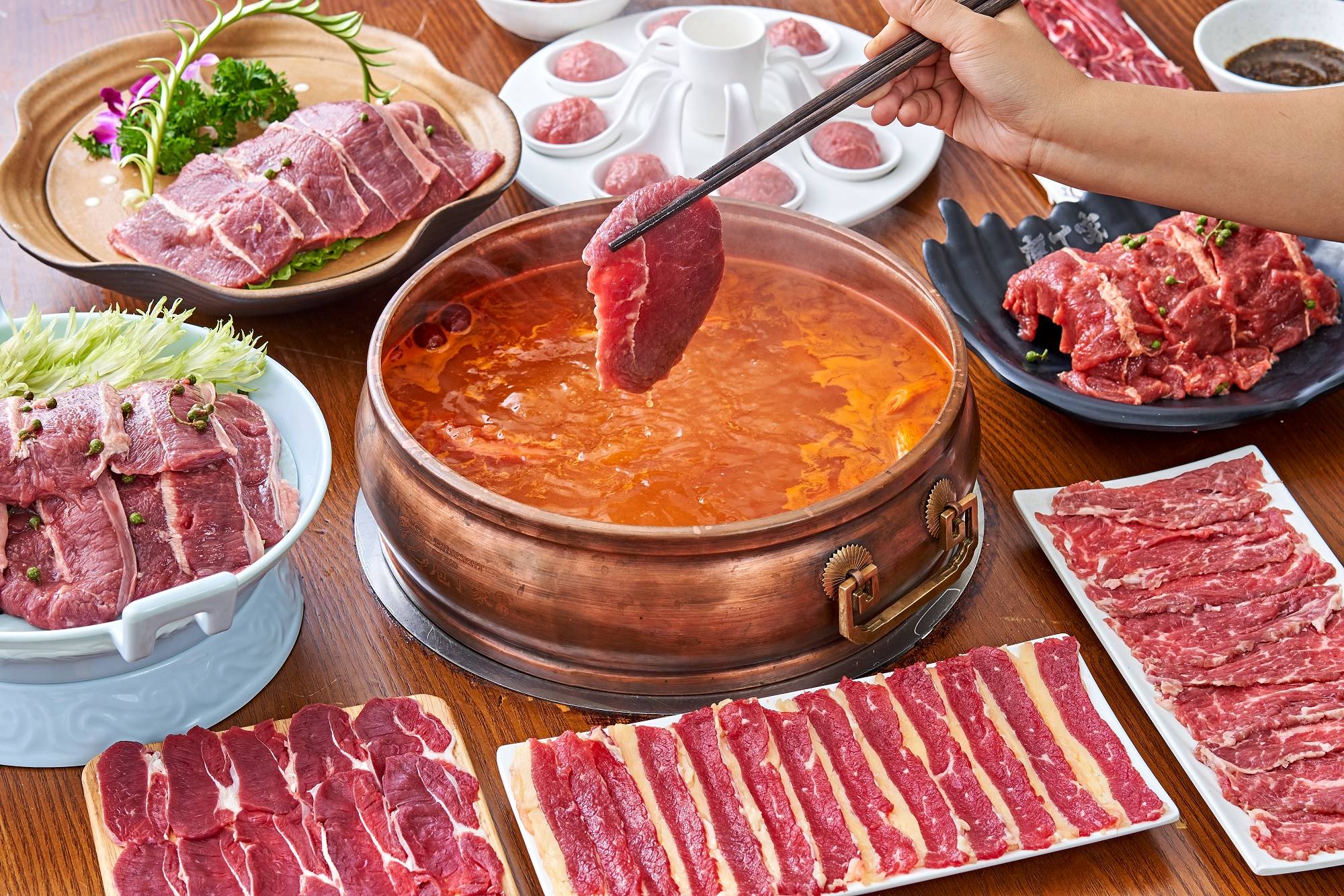 牛肉火锅大餐比如与家人一起吃一顿暖心暖胃的总想做一些温暖的事情