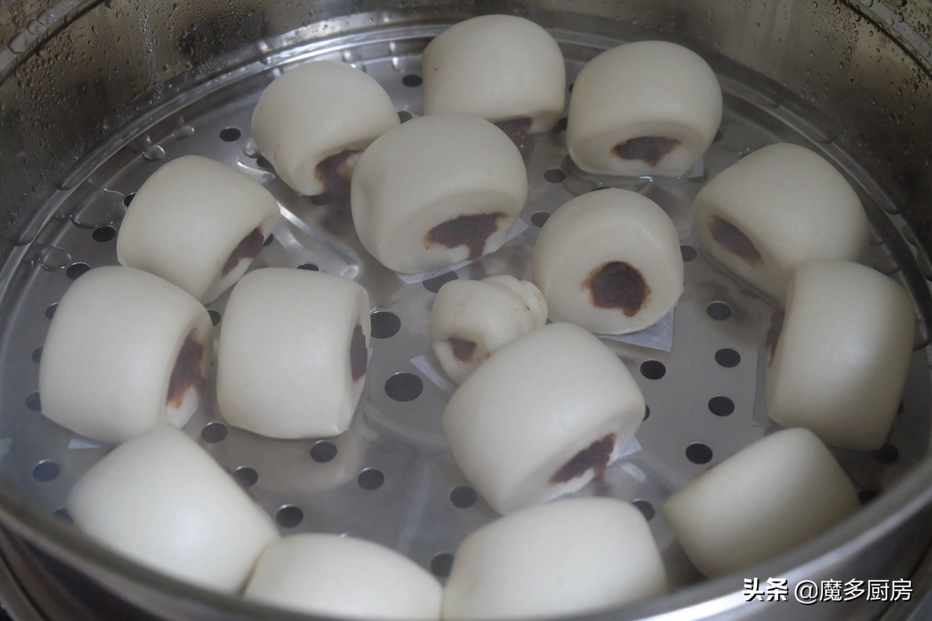 怎么蒸豆沙卷视频 54c33a725c13433da4accaf2142652c2.jpeg