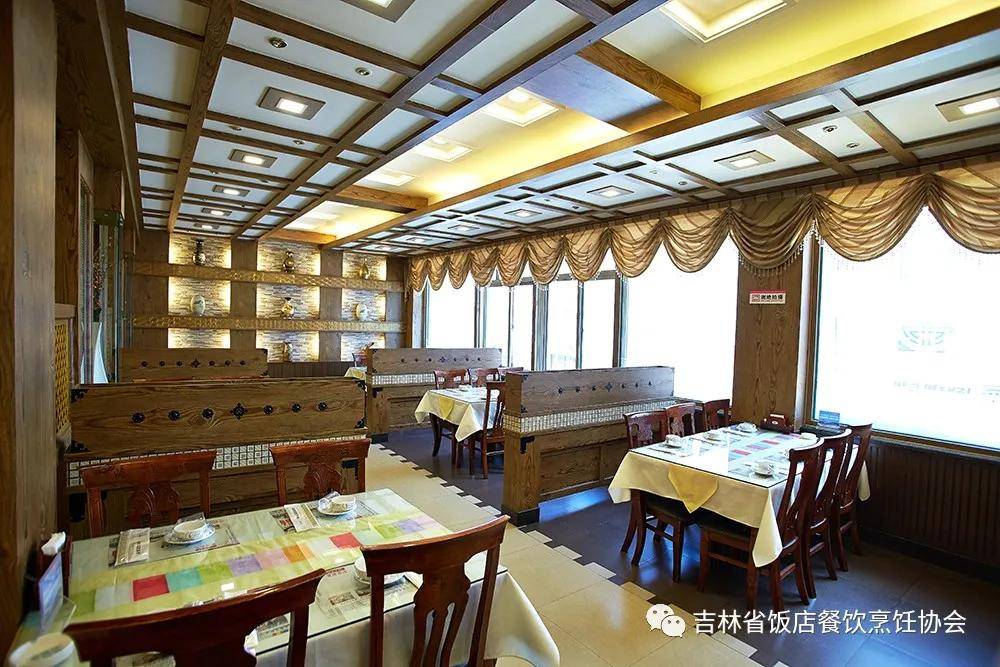 有一种味道叫海兰江延吉市海兰江民俗宫饭店荣获冰雪吉林特色名店殊荣