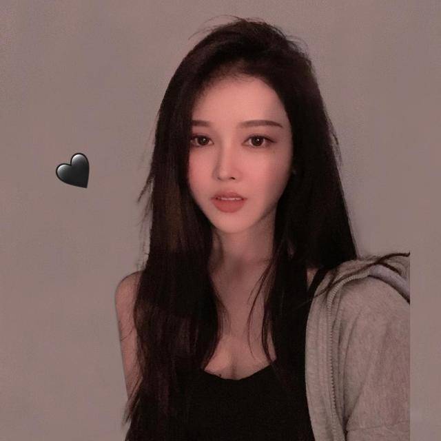 揭秘30岁网红林珊珊与小5岁老公离婚内幕!_大白