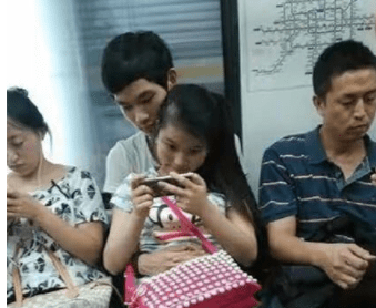 原创
开心一刻:打电话叫二货同事来吃饭,他说后天请我吃吧!