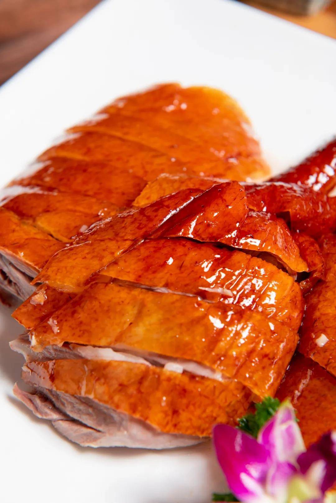 粤菜至尊成记明炉烧鹅,二十几块吃到饱!好吃到鹅头都不放过