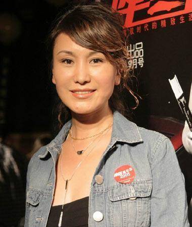 原创52岁季洁面部浮肿认不出历中年丧夫曾夜间痛哭很崩溃