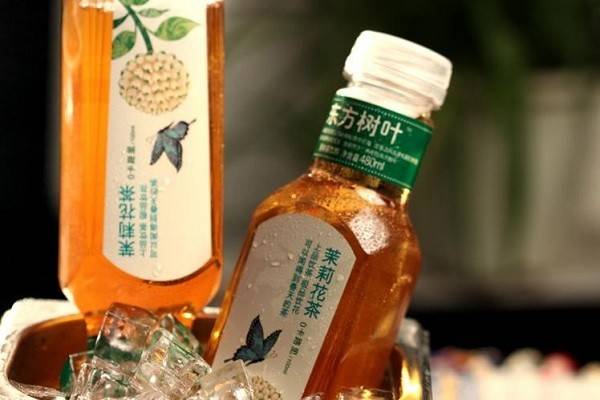 长期把农夫山泉东方树叶的茉莉花茶当水喝对健康有害吗?_手机搜狐网