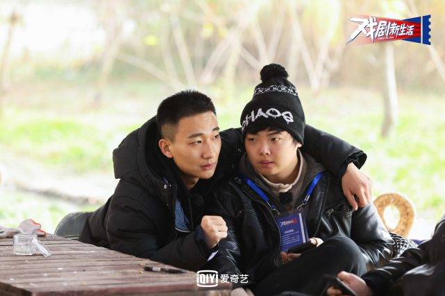 戏剧新生活戏剧人街头疯狂拉客吴昊宸我不能让我兄弟对着空台子演