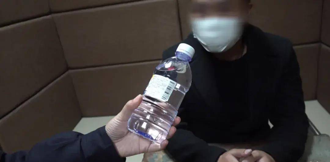 火车站可以带酒精吗 8ecead30122e462385073a405e287e94.jpeg