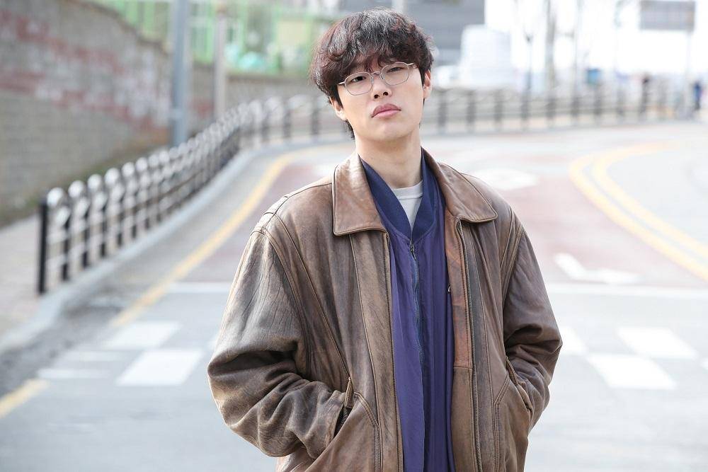 大器晚成柳俊烈:为生计搬一万张椅子,凭请回答1988爆红亚洲