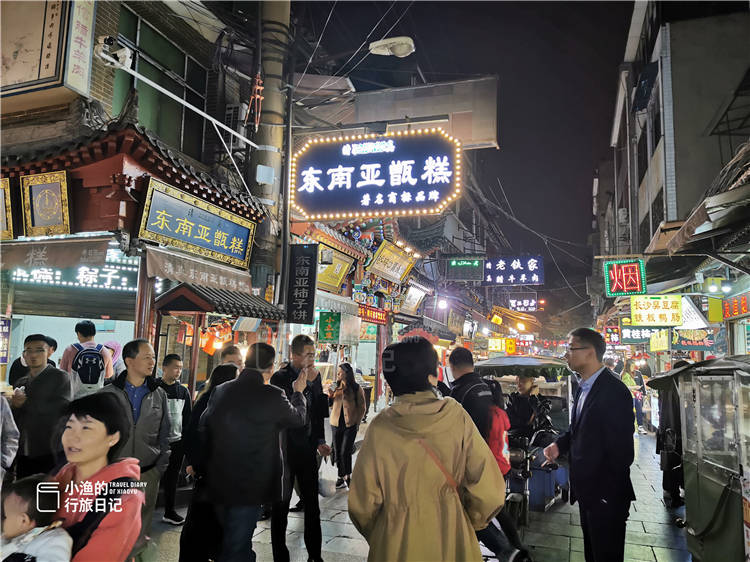 陕西传统街头美食，它的名字外地游客不认识，本地人都读“错”
