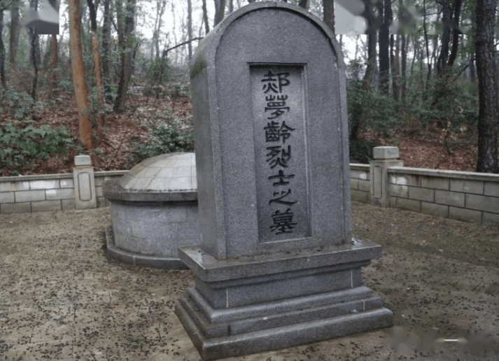 他牺牲前距敌200米,牺牲后被追授上将,抗战中第一位牺牲的军长_郝梦龄