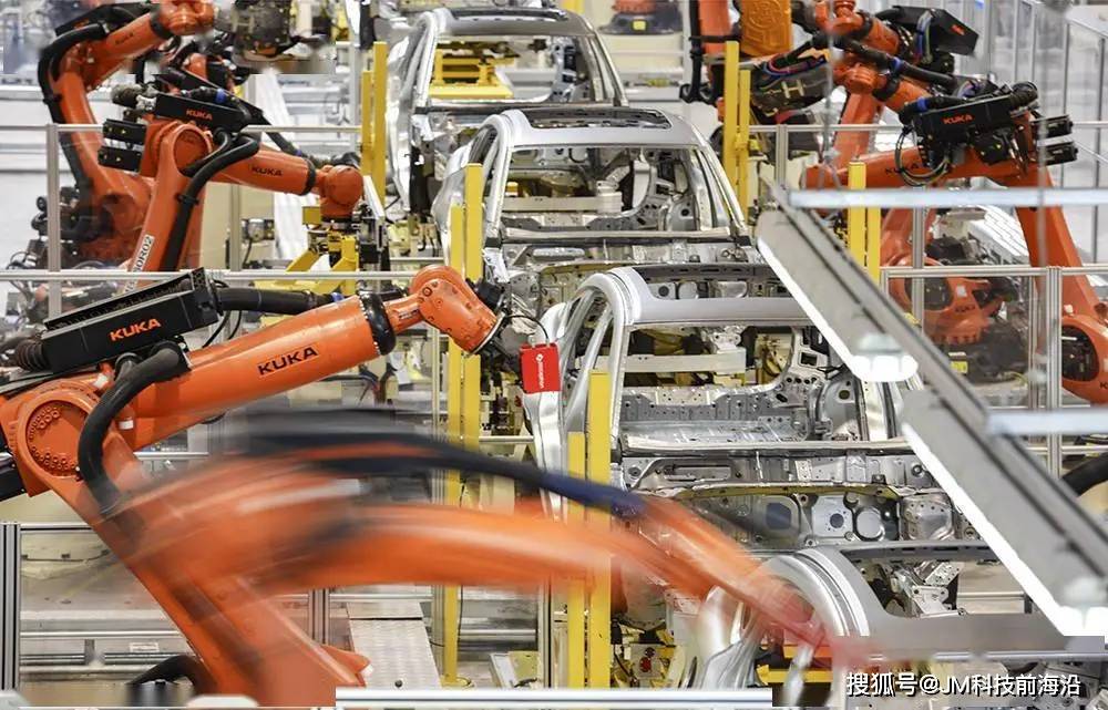 、通信和其他电子设备制造业,金属制品业增长较快,分别达到21.6%和17.5%。