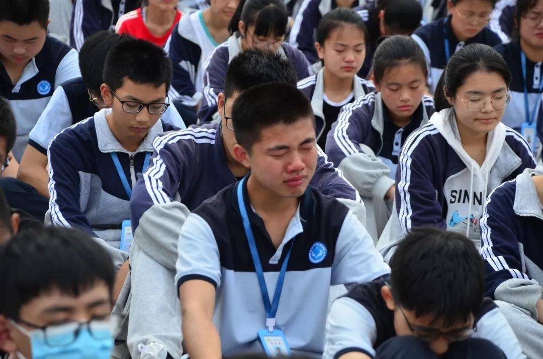 凌宇老师连云港市灌南县示范初中灌南初级中学初三中考励志演讲会