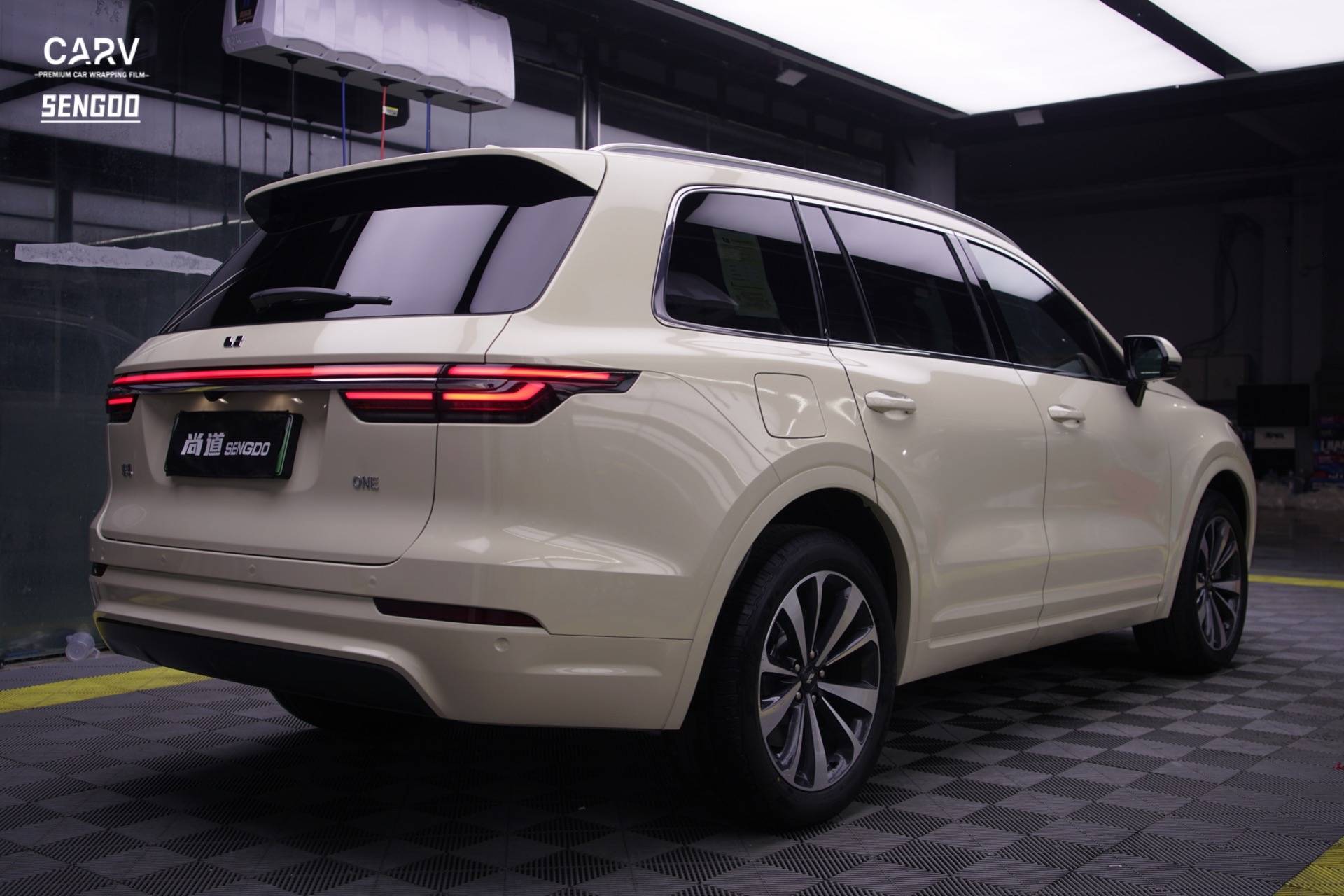 水晶撒哈拉黄1924 理想one