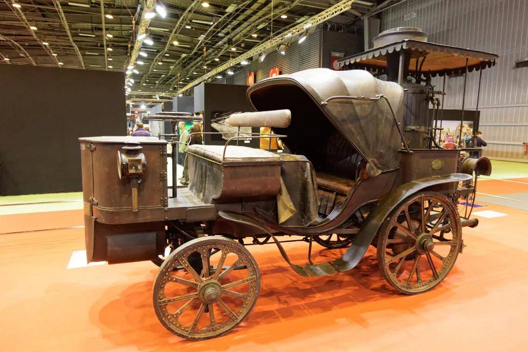 amédée bollée又制造了一款公路货运蒸汽机汽车—la marie-anne