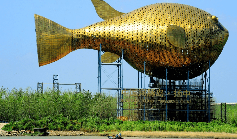 江苏花7千万建“河豚”雕像，游客认为毫无必要，专家：意义重大