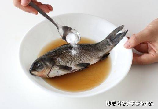 怎么去鱼骨的腥味 f0cdc3d7e65b493bb2898e86451afc73.jpeg