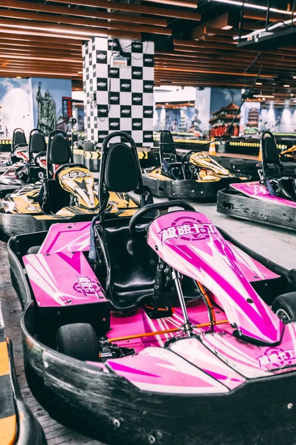 深圳大型竞技游乐场真人cs卡丁车