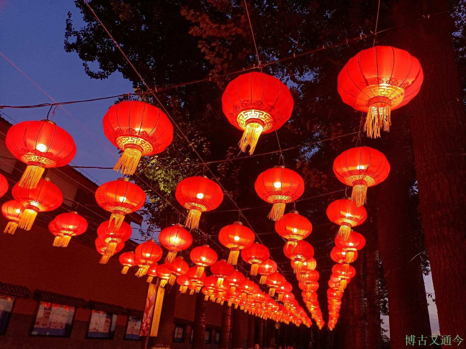 夜游京城之北海赏月,古朴路灯下的皇家宫苑_手机搜狐网