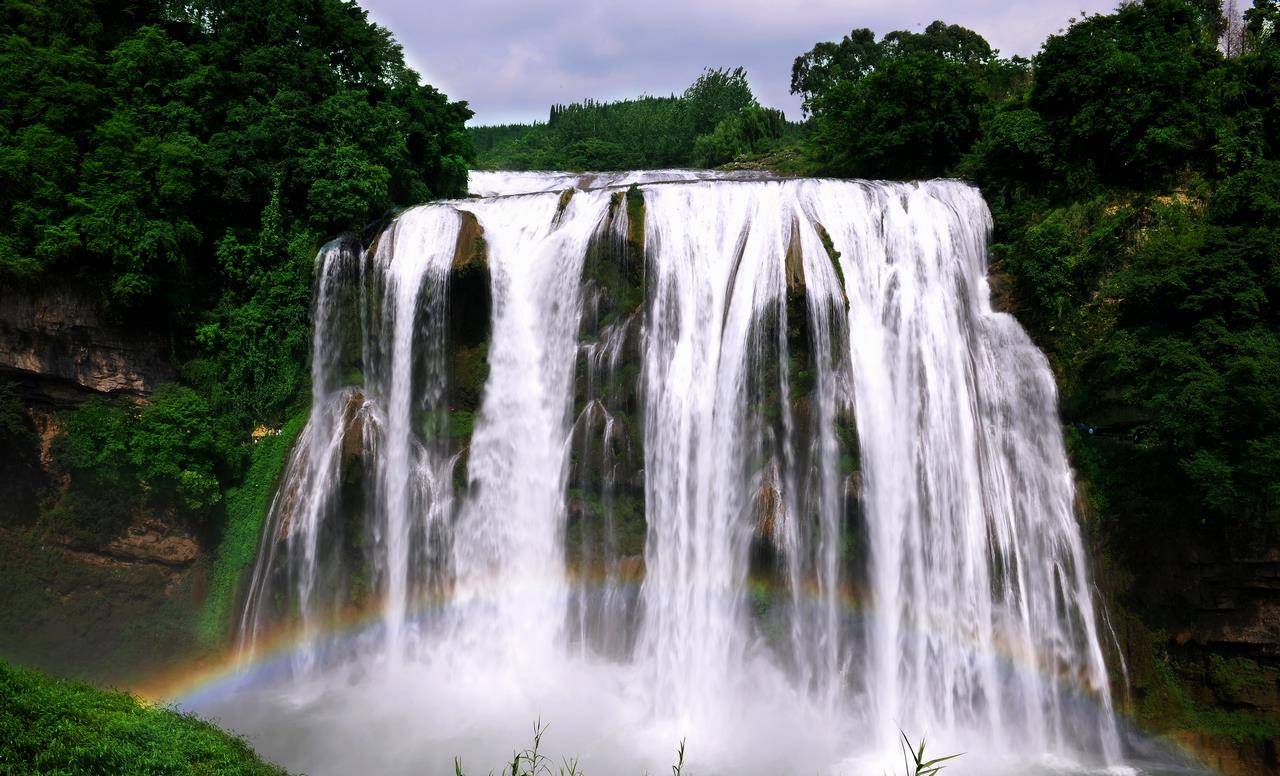 这个瀑布比黄果树还要美，风景超级壮观，只因没有名气鲜为人知！
