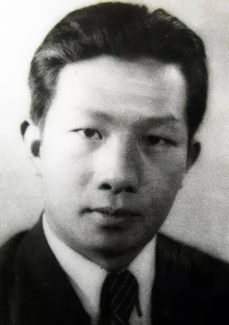 聂耳八字命理解析_辛金