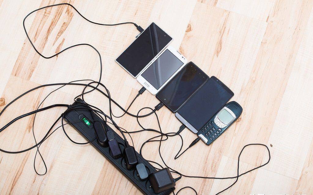 协议|不同品牌、不同型号的手机充电器混用会怎样？很多人不理解，用错当心毁手机