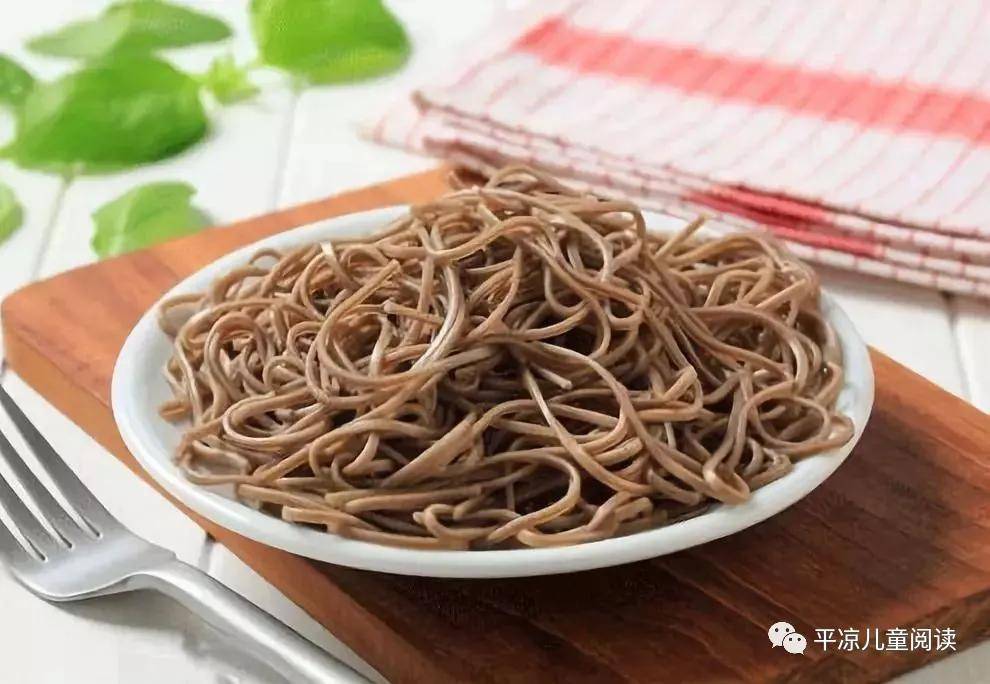 晚上可以吃西红柿荞麦面吗 484b6c17eec04812af5a7ca99dc106ac.jpeg