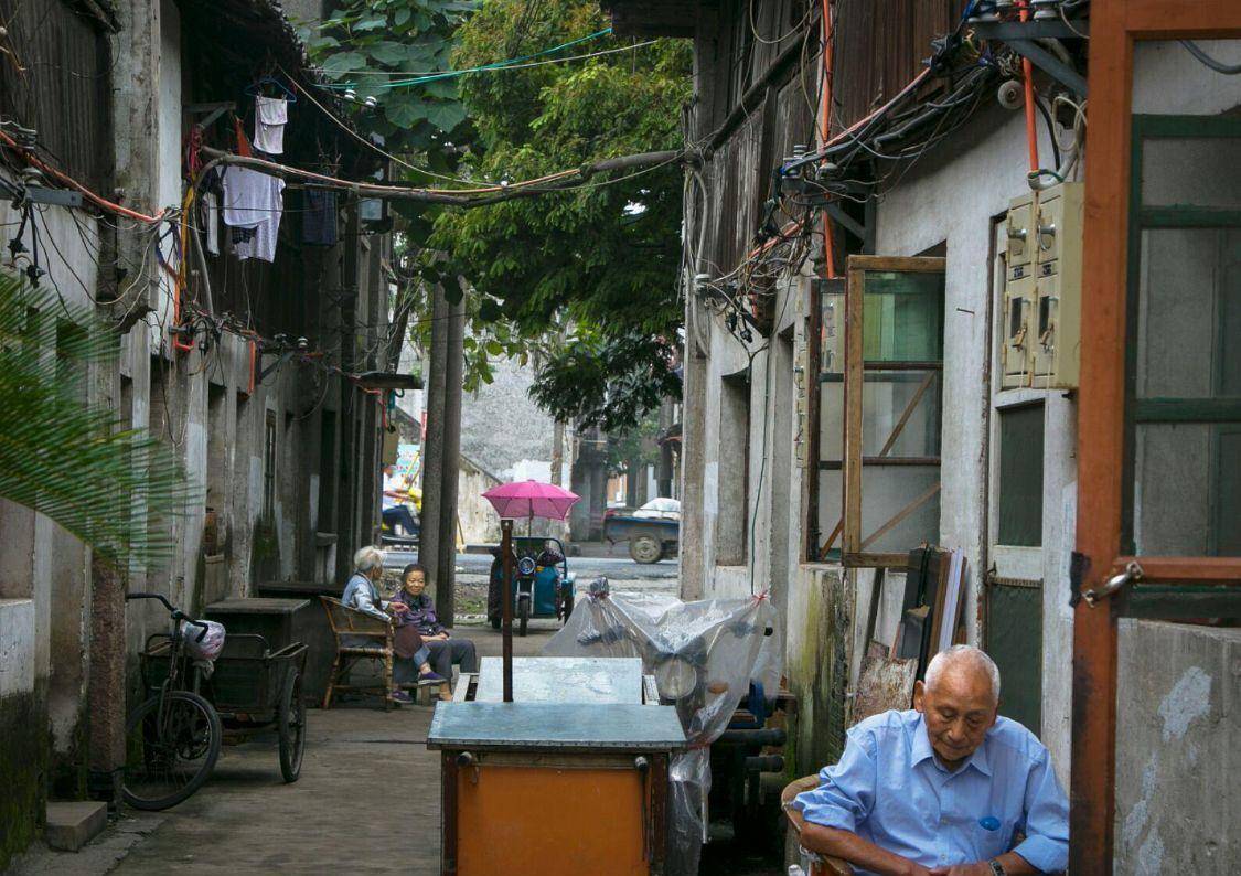 浙江一个偏僻古镇，有2000多年历史，距南浔22公里不要门票