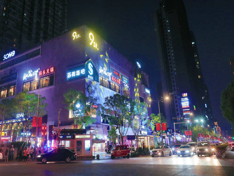 重庆夜晚街景真实照片图片