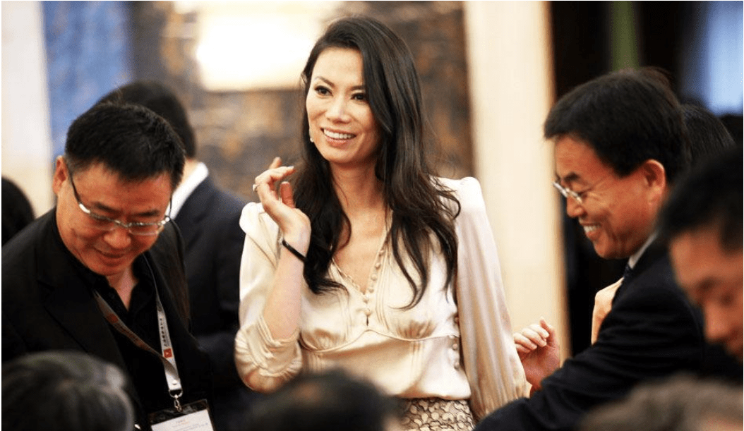 "顶级捞女"邓文迪的手段太狠了_默克多