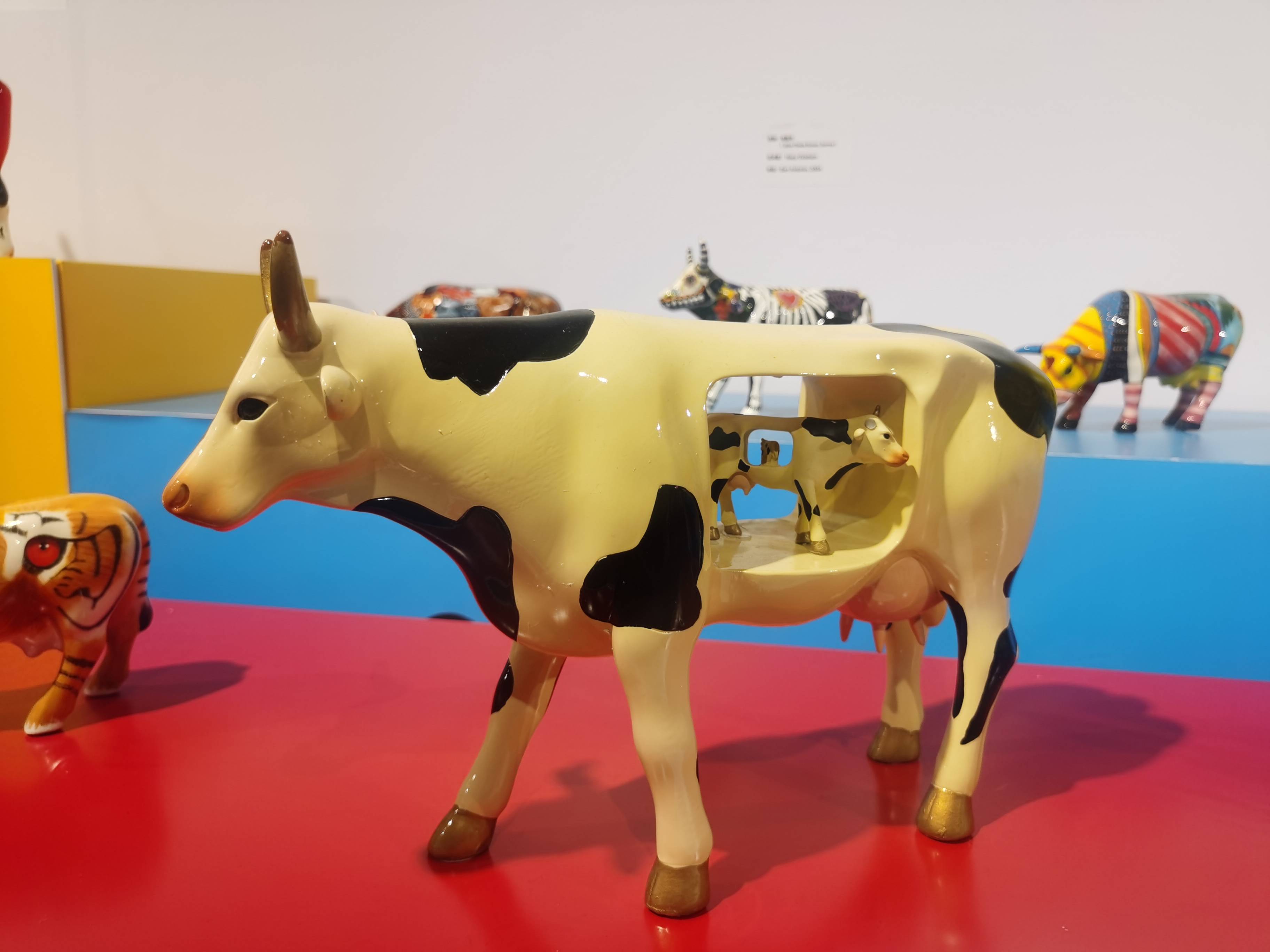 植物主题牛,既是把牛和植物进行结合.