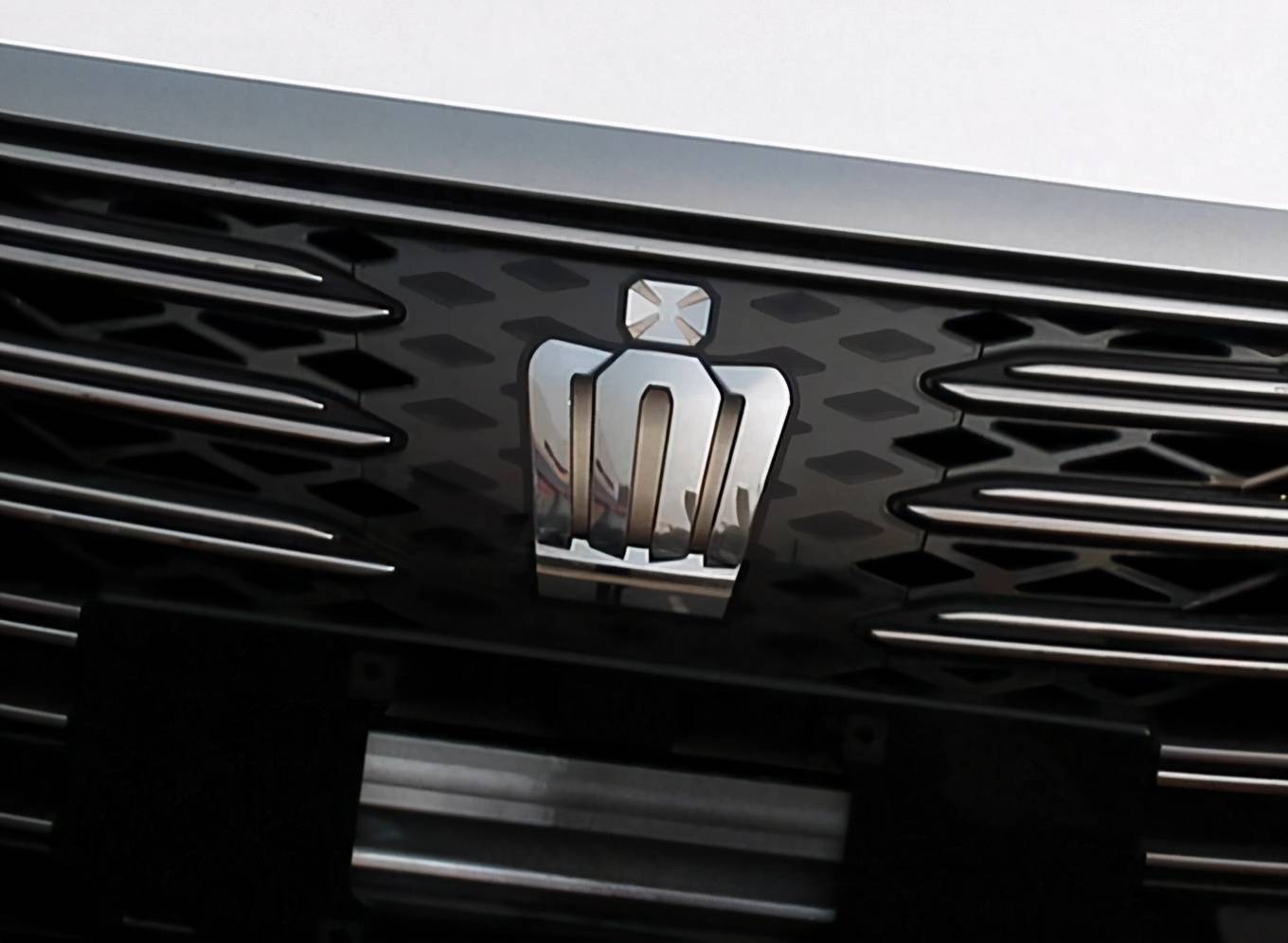 换个身份回归全新汉兰达或将配皇冠logo预计9月正式上市