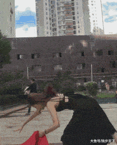 2b70c7bd102246a68eb687ff83a9a4bb.gif