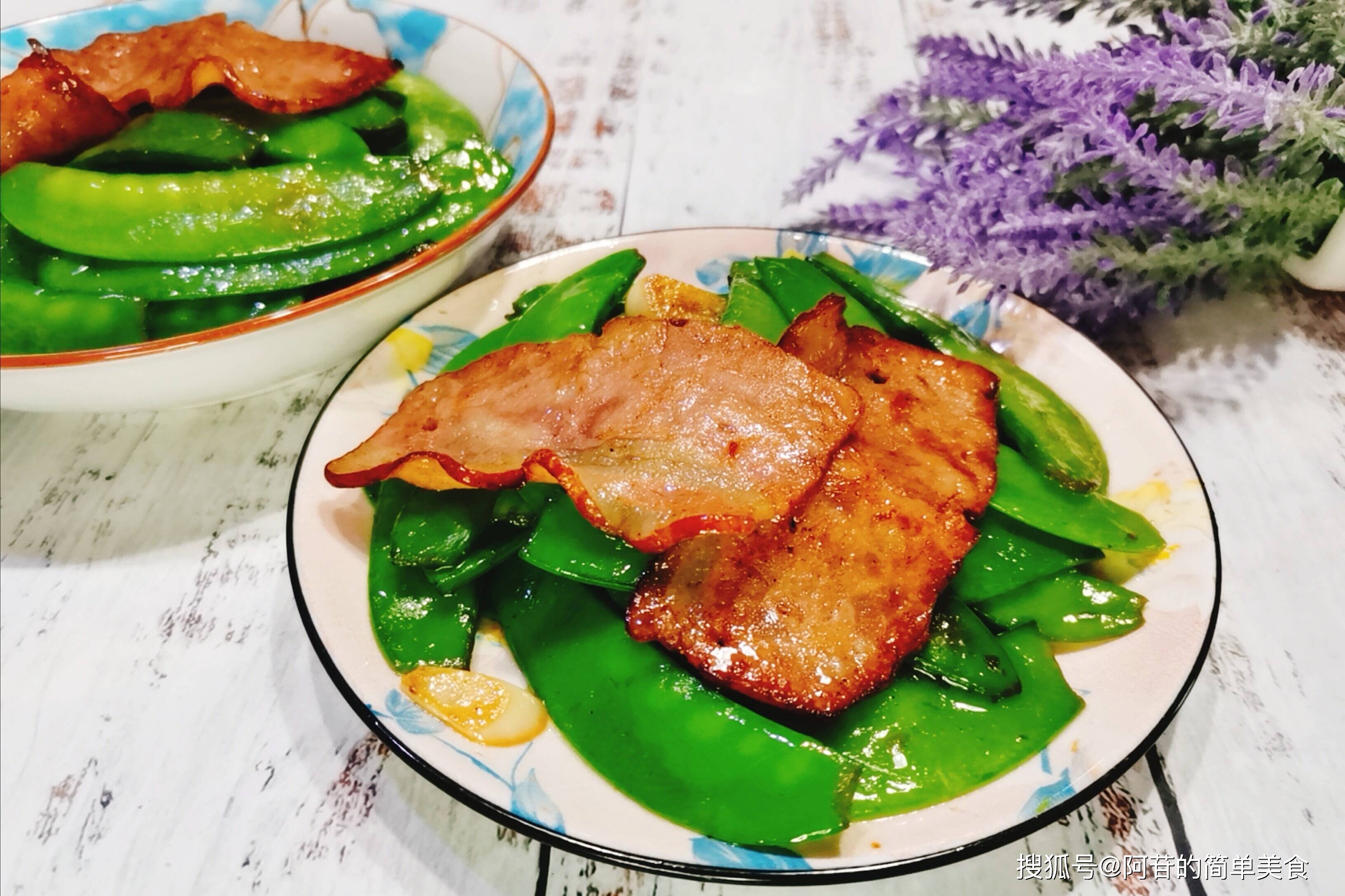原创别有风味的培根炒荷兰豆口感很清脆吃起来也爽口很不错哦