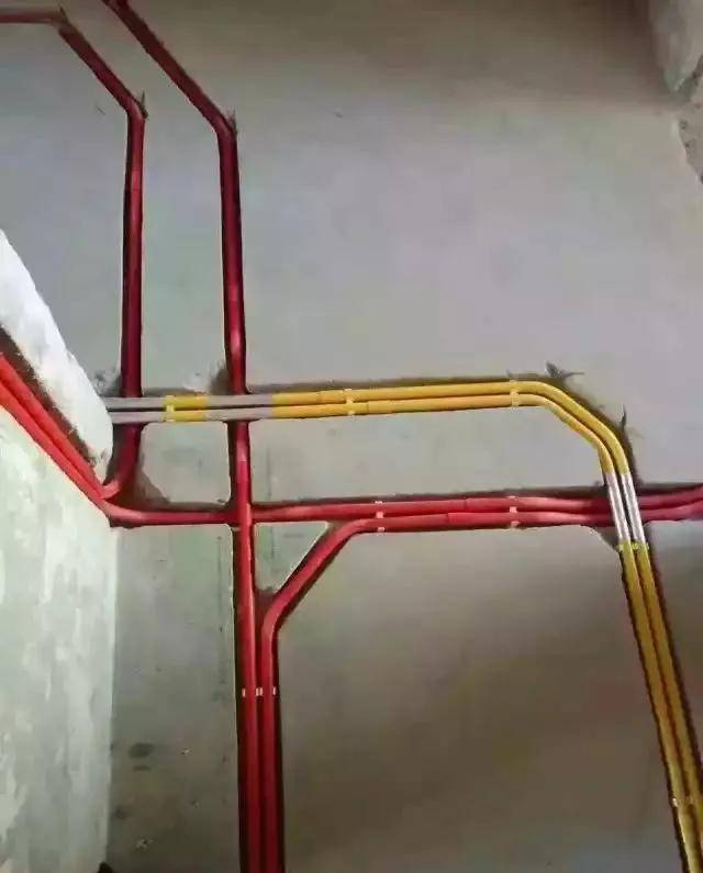 这才叫水电排线,看着真舒服