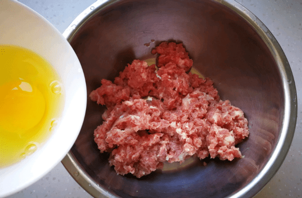 猪肉怎么做好吃不上火 5f74e5cd61b64338835c93a52604a767.png