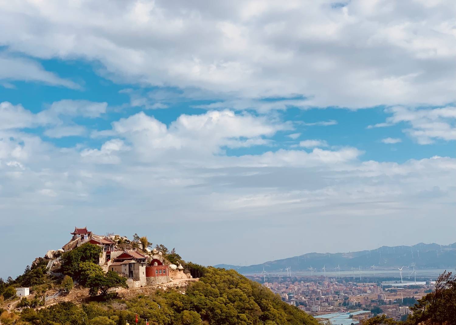 莆田春节网红山,当地村民对走红很不理解:太闲了,憋的慌_秀屿区