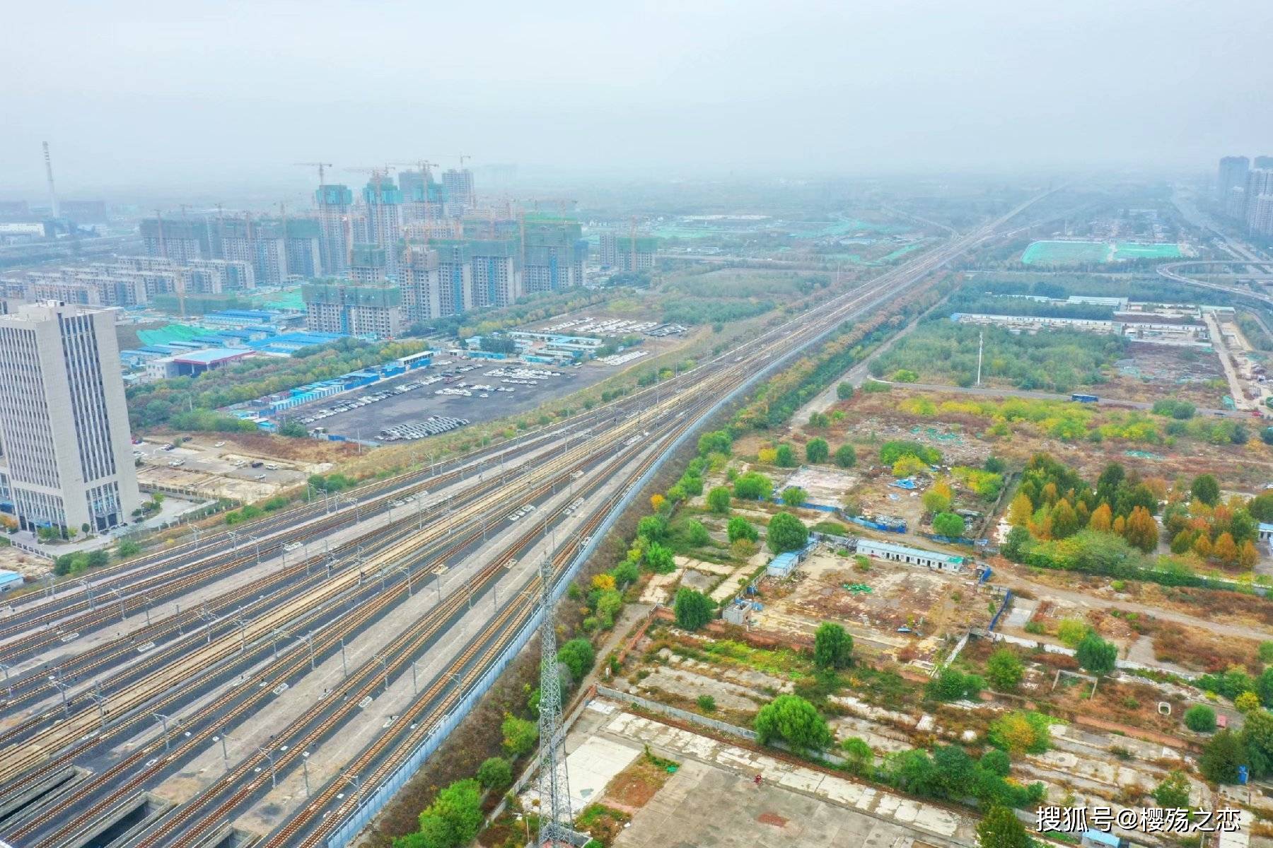 中国境内行程最远的火车，全程4976公里，上车还得签“生死状”