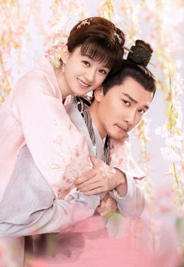 原创赵丽颖冯绍峰合体同游三亚,男方再现"望妻眼"难掩甜蜜