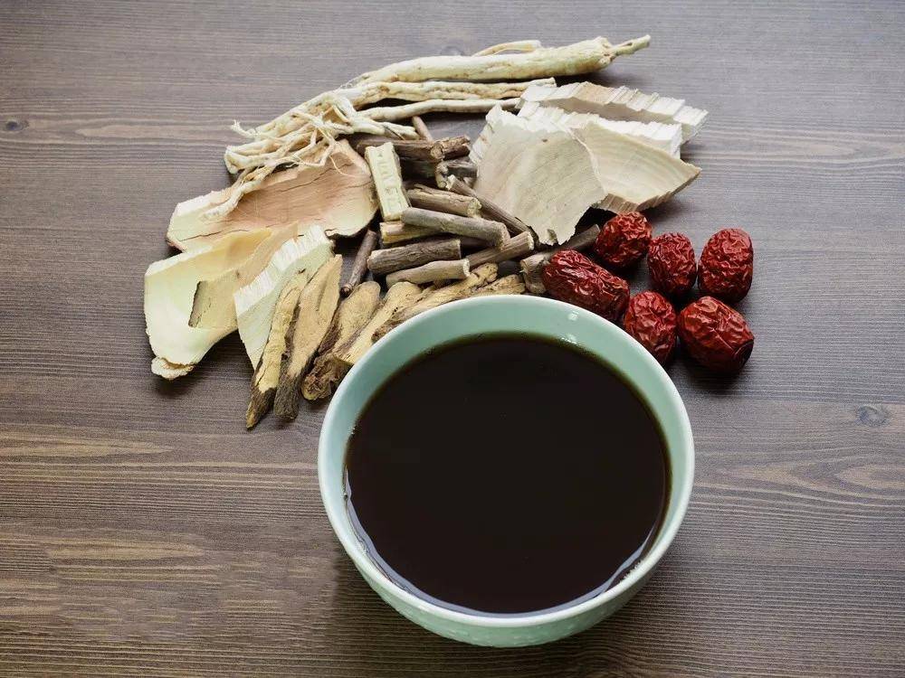 千古名方小柴胡汤,它的这四种神奇的变化,妙不可言!_大便