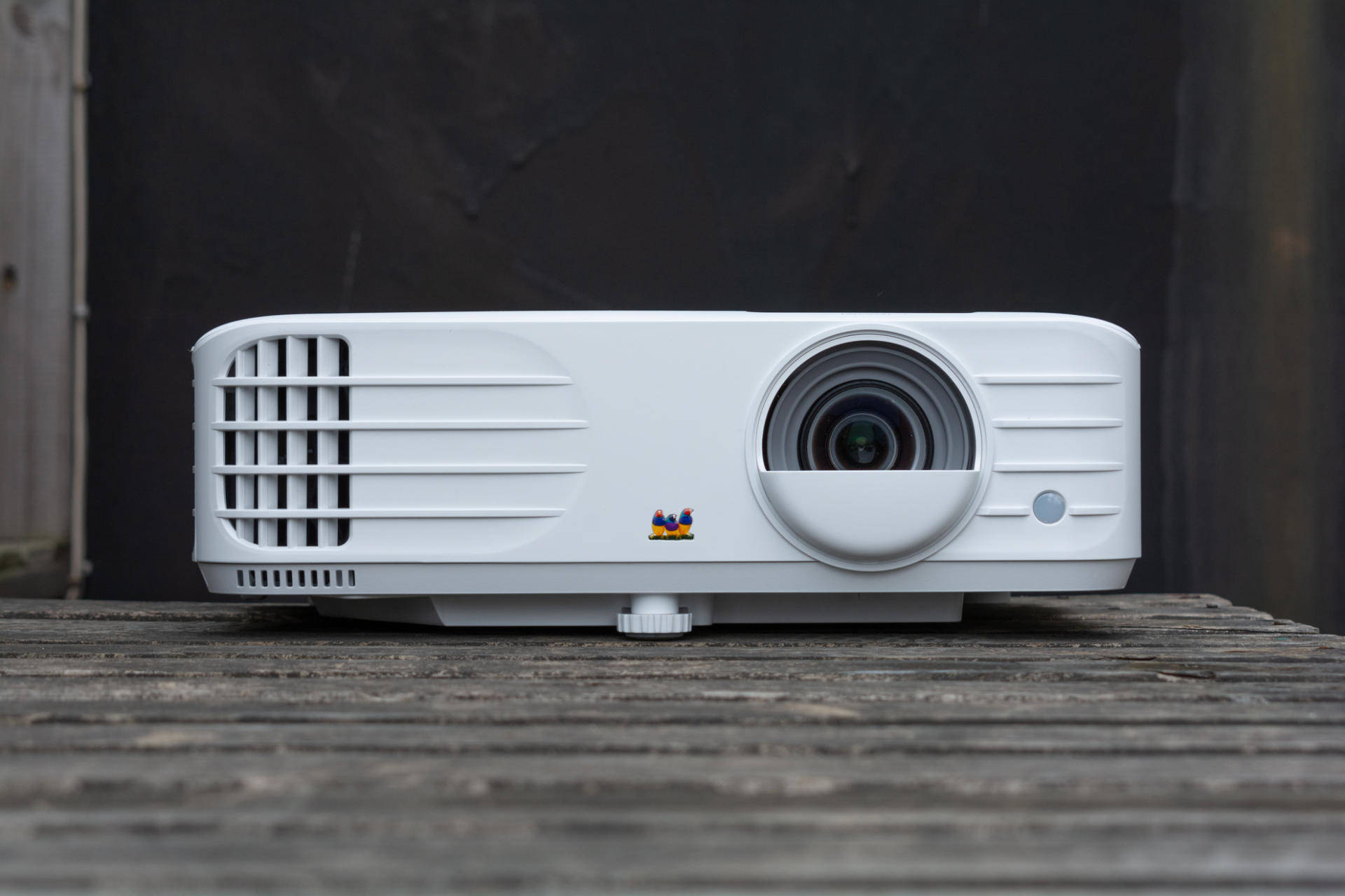 游戏,观影全都行——优派px701-4k投影仪开箱_遥控器