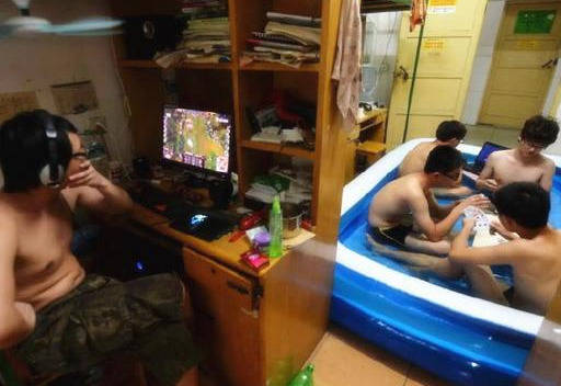 正常失业人口占比_失业人口求职图片