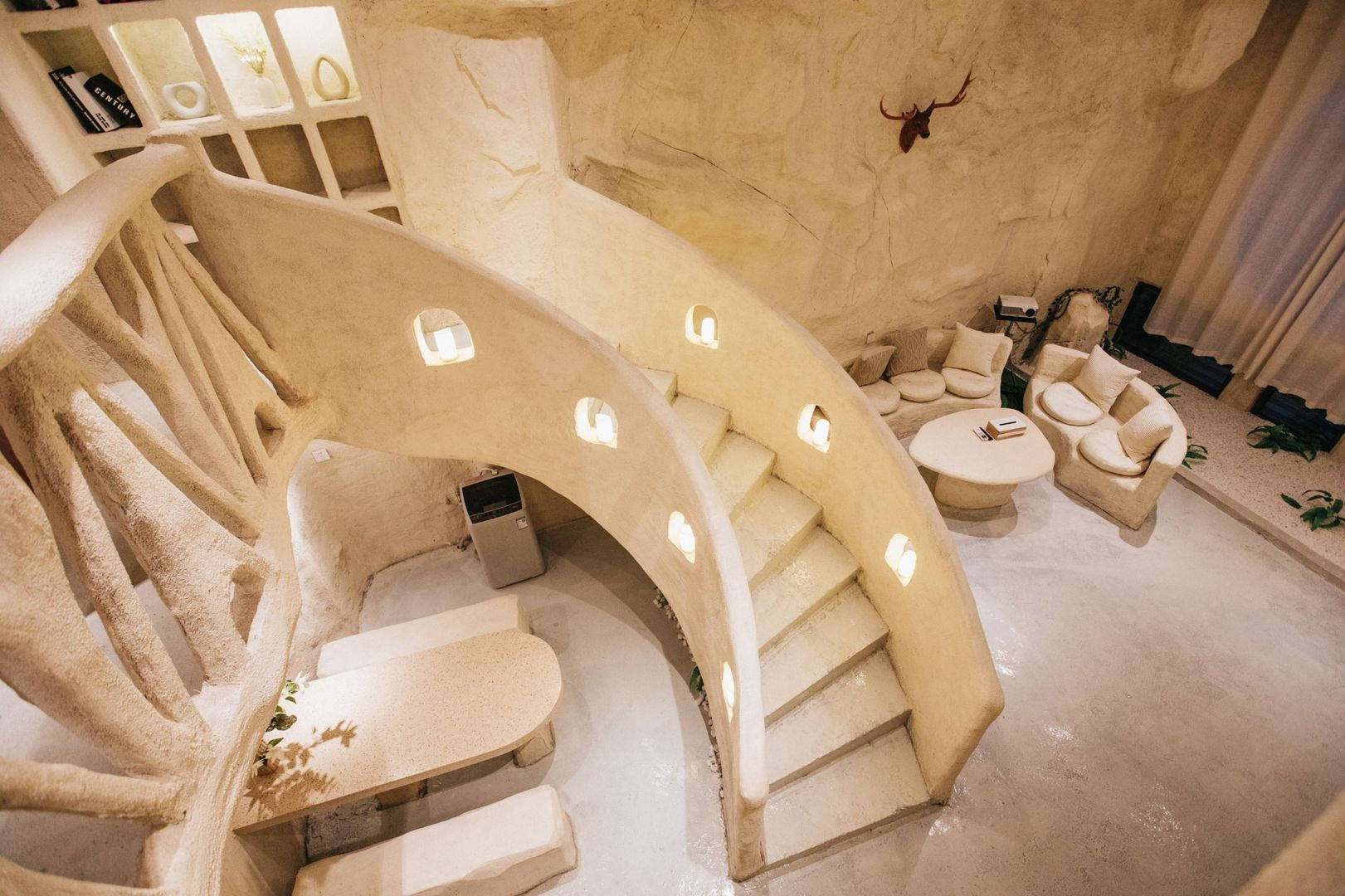 洞穴风民宿,民宿里转一圈感觉自己回到了原始社会_风格