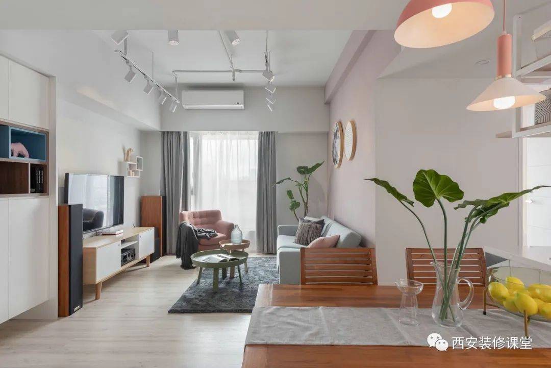 原木风搭配什么沙发好看 67137556513246c0b0727a86d1c61310.jpeg