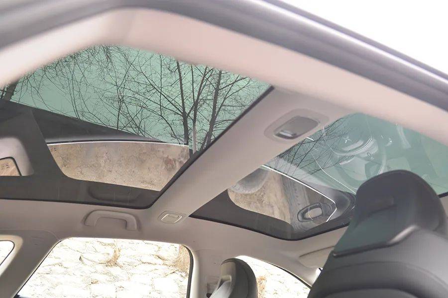 都说小鹏p7叫板特斯拉,想问问底气在哪儿?